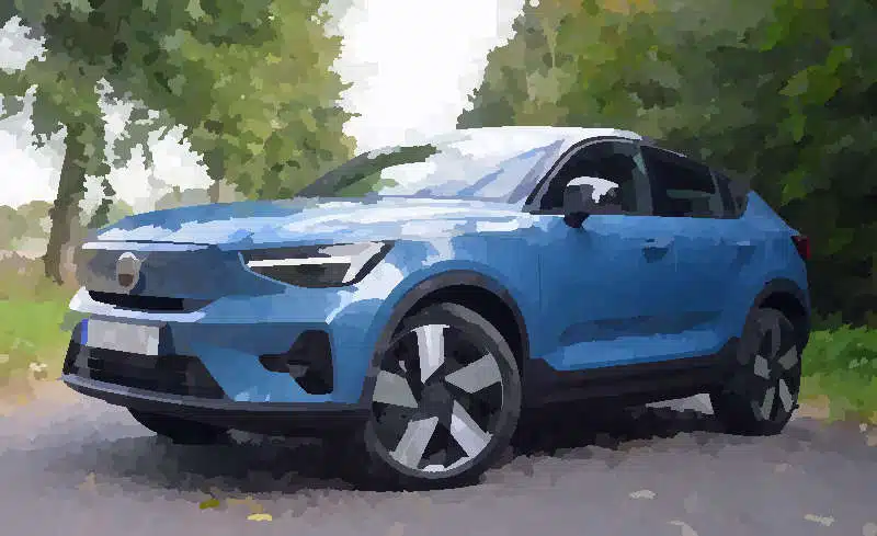 Volvo C40 Recharge crossover elettrico caratteristiche prezzo