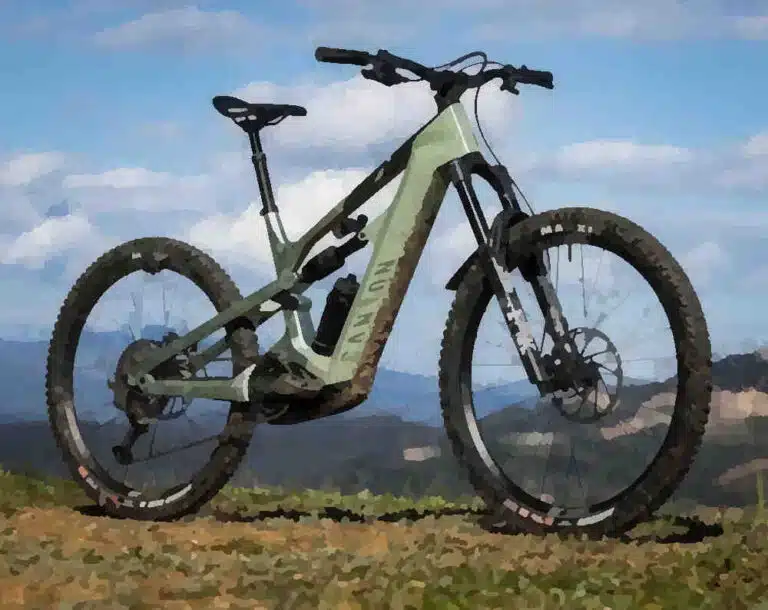 Scopri la potente MTB elettrica Canyon Strive ON CFR