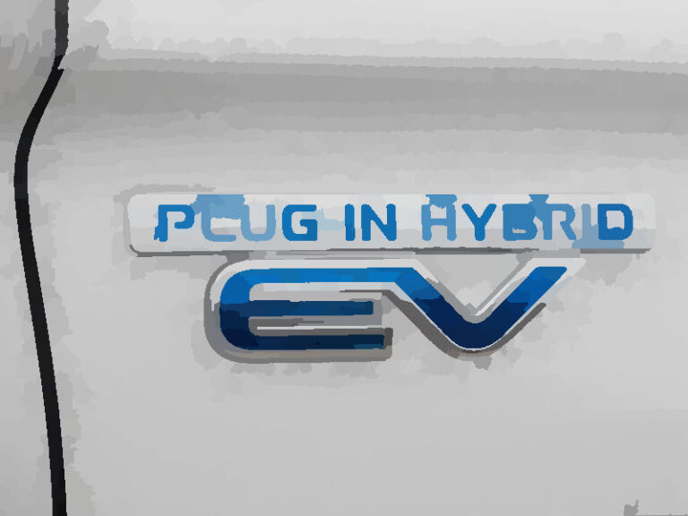 Auto Plug-in Ibride (PHEV): Guida Tecnica alle Caratteristiche Avanzate nel 2024
