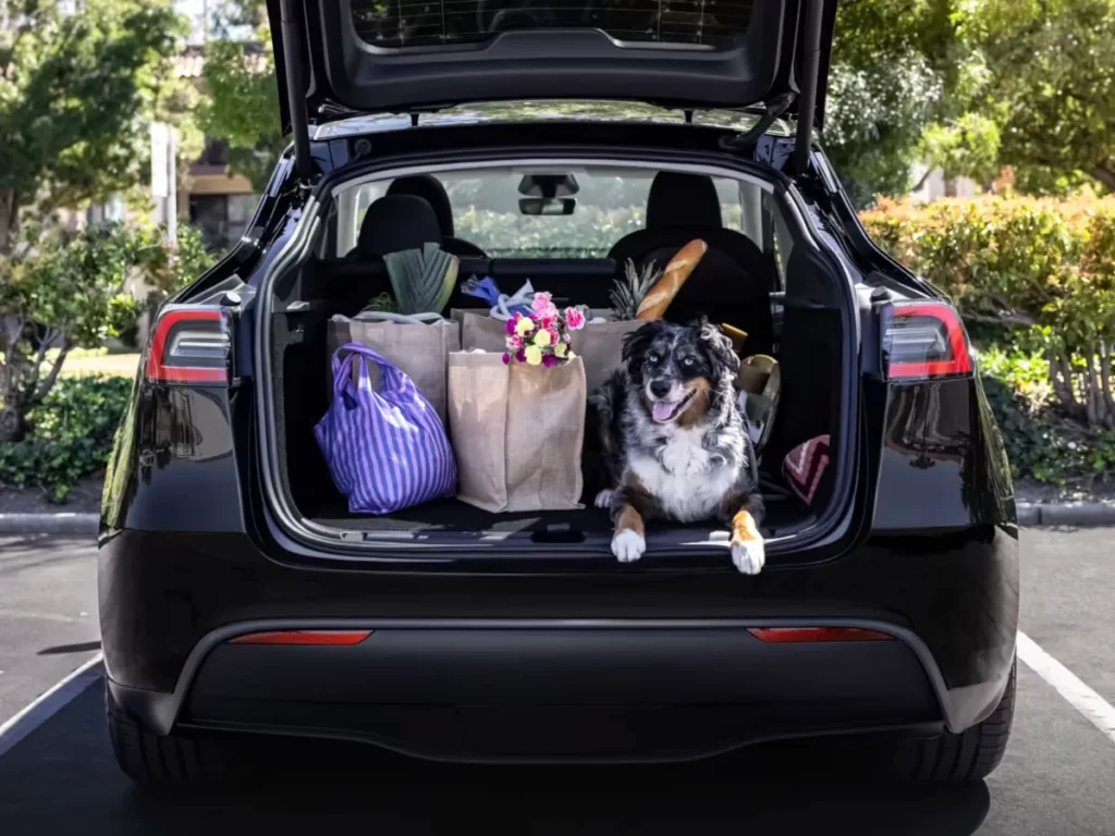 Tesla Model Y - vano bagagliaio