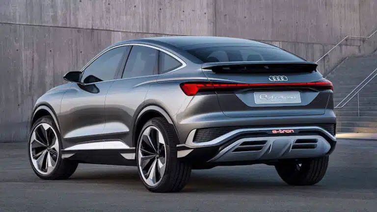 Audi Q4 sportback e-tron auto elettrica