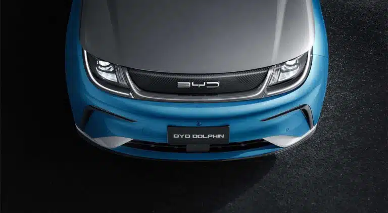 BYD Dolphin city car elettrica