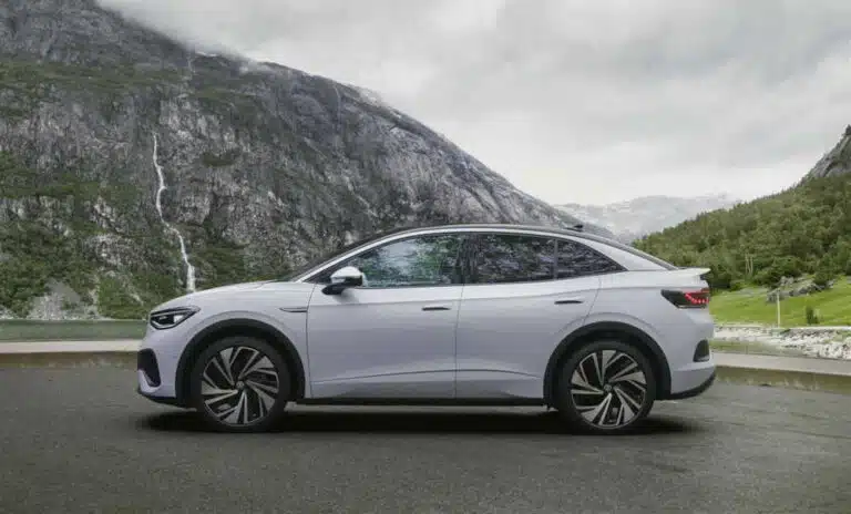 Volkswagen ID.5 GTX 4MOTION SUV crossover coupè sportivo elettrico