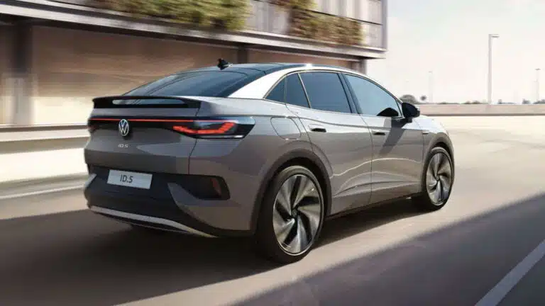 Volkswagen ID.5 SUV crossover coupè elettrico