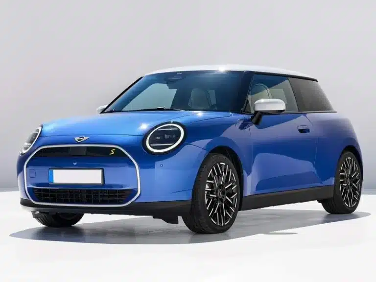 Mini Cooper SE all electric caratteristiche e scheda tecnica di una icona sportiva elettrica